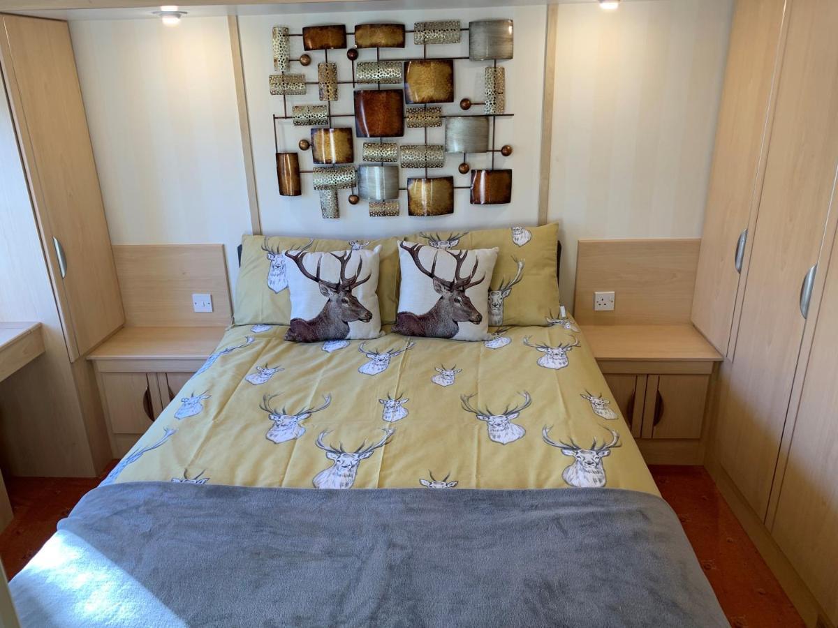 Lovely Static Holiday Caravan Near Whithorn Exterior photo