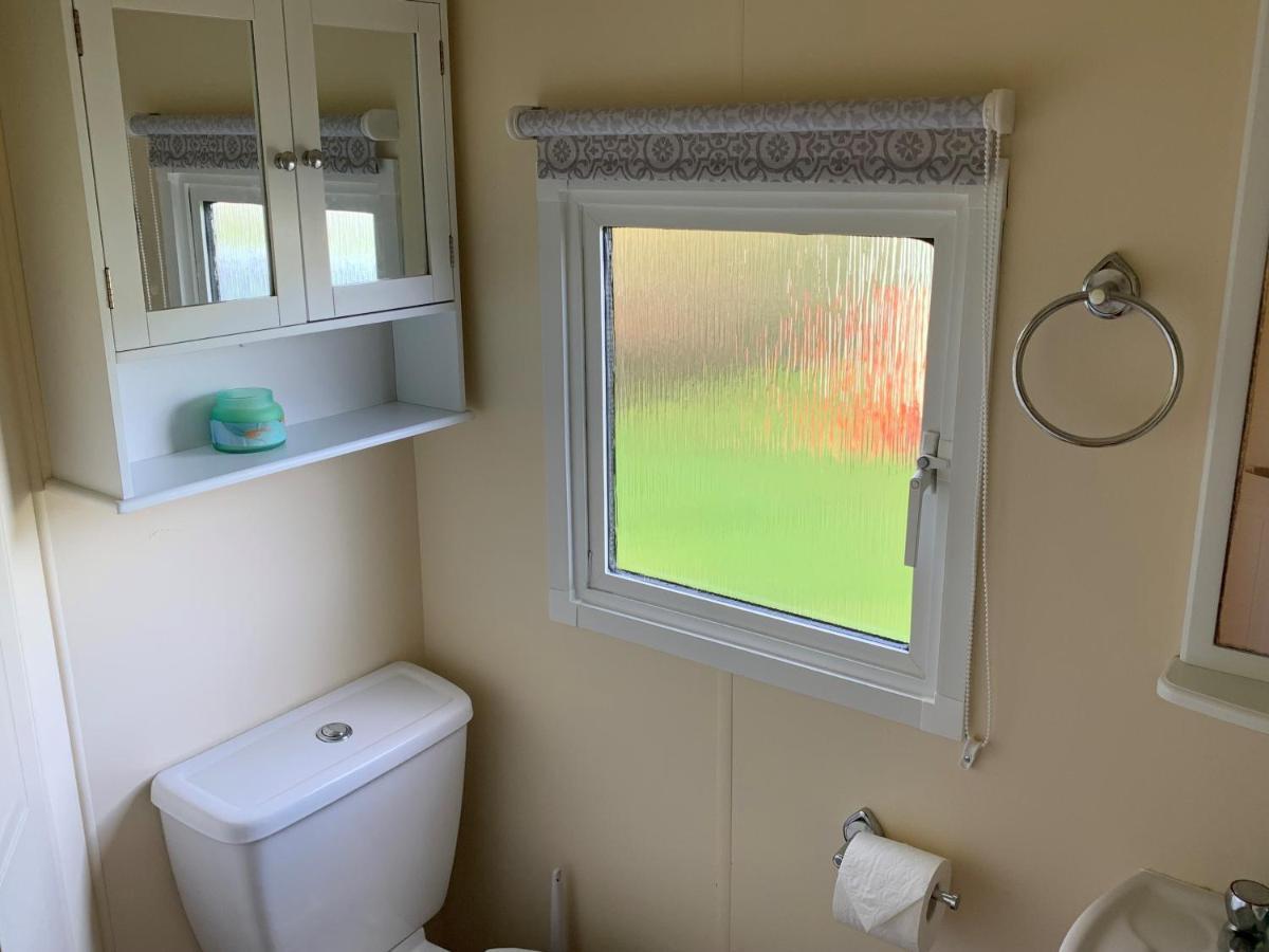 Lovely Static Holiday Caravan Near Whithorn Exterior photo